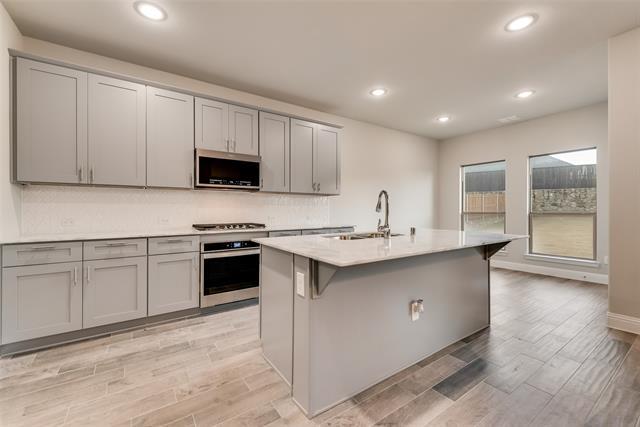 property at 568 La Grange Dr