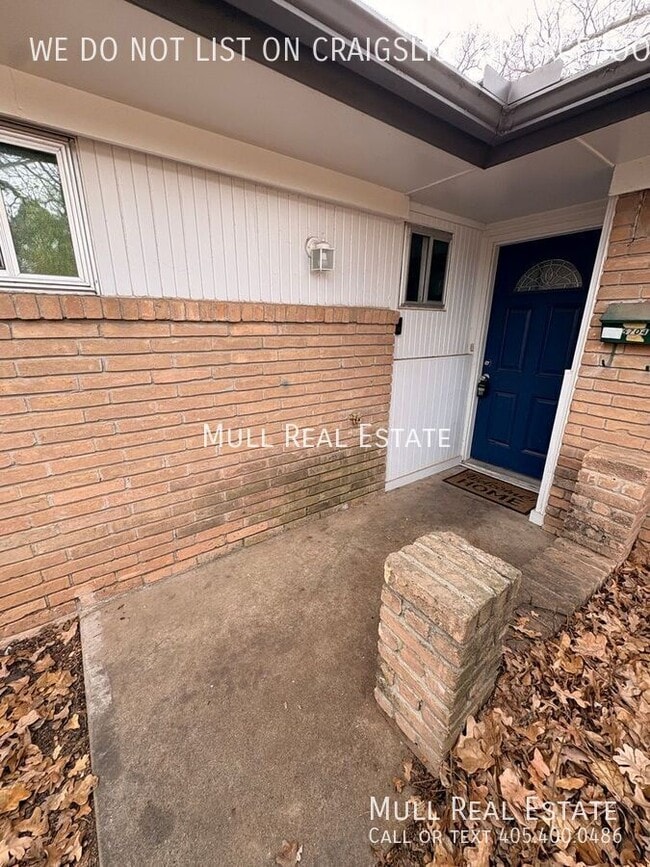 5704 NW 33rd St in Oklahoma City, OK - Building Photo - Building Photo