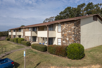 Vines at Westlake in Bessemer, AL - Foto de edificio - Building Photo