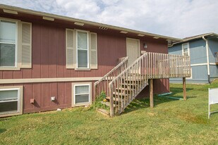 1013 W Ash St in Columbia, MO - Building Photo