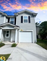 8329 Homeport Ct in Jacksonville, FL - Building Photo
