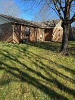 2576 Oak Hill Dr in Murfreesboro, TN - Building Photo