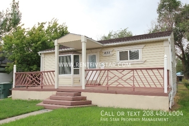 635 N 13th Ave in Pocatello, ID - Building Photo