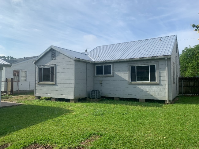 205 Washington Ave in Thibodaux, LA - Building Photo - Building Photo