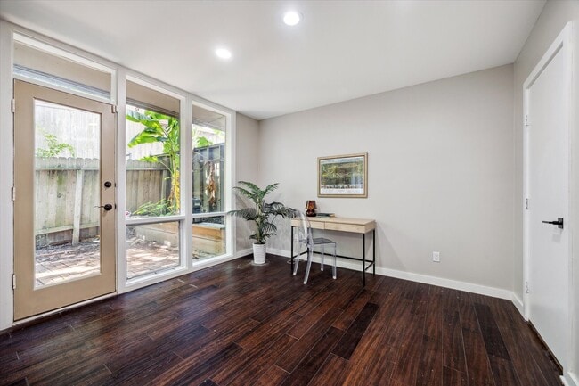 5242 Memorial Dr in Houston, TX - Building Photo - Building Photo