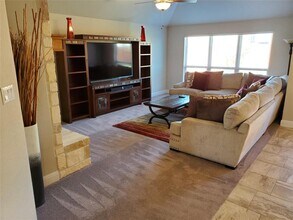 539 Tanda Ln in Hutto, TX - Building Photo - Building Photo