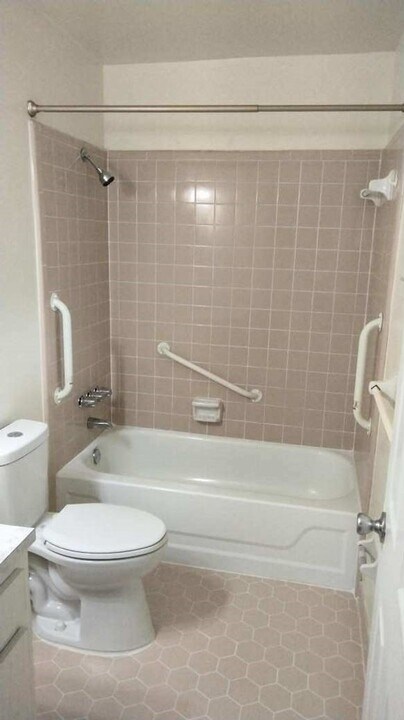 124 W Hancock St in Lakeland, FL - Building Photo