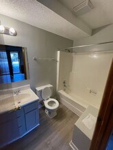 120 Vista Cir in Winston-Salem, NC - Building Photo - Building Photo
