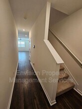 611 Dairy Dr in Stockbridge, GA - Building Photo - Building Photo