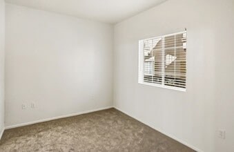 5960 Palmilla St in North Las Vegas, NV - Building Photo - Building Photo