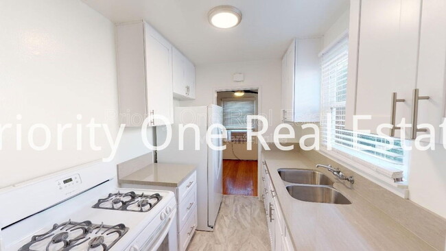 4231 Hamilton St in San Diego, CA - Building Photo - Building Photo