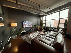 745 Washington St in Toledo, OH - Building Photo - Building Photo