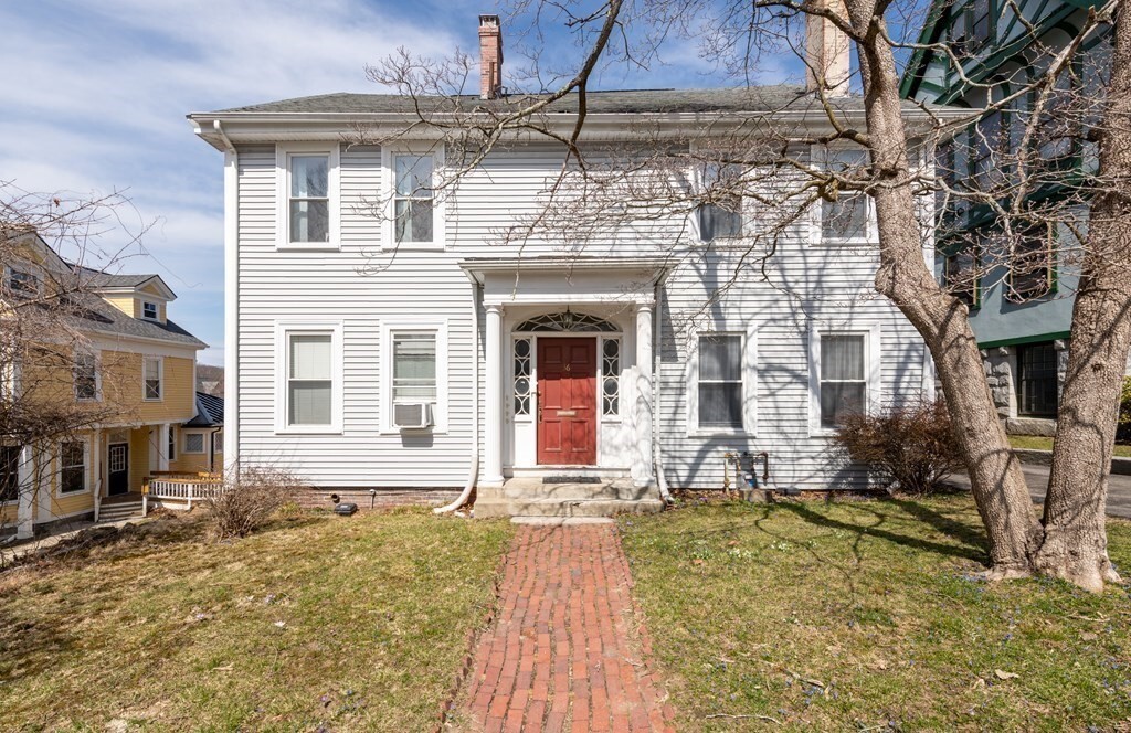 36 Cedar St in Worcester, MA - Building Photo