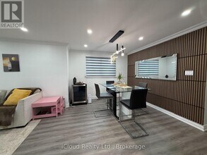 17 Cloud Dr in Toronto, ON - Building Photo - Building Photo