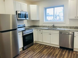 145 Canterbury St, Unit 2 in Worcester, MA - Building Photo