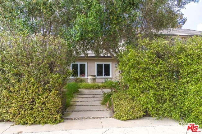 28929 Wight Rd in Malibu, CA - Building Photo - Building Photo
