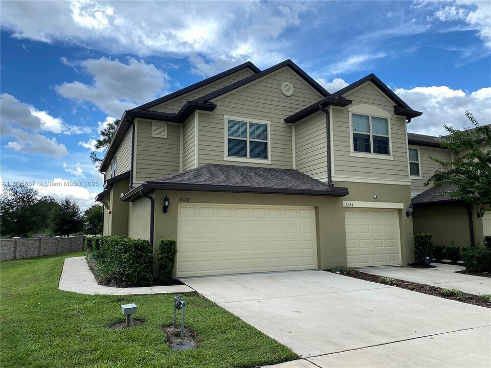 3028 Alessa Loop in Apopka, FL - Building Photo