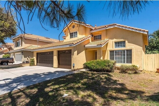 13162 Brentwood Ln in Moreno Valley, CA - Foto de edificio - Building Photo
