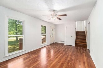 240 Wellington Dr in Mcdonough, GA - Building Photo - Building Photo