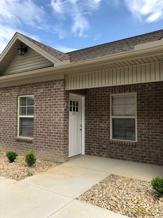 1247 Sparta Dr Photo