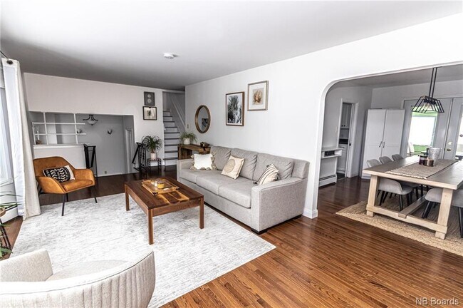 House in Fredericton, NB - Building Photo - Building Photo