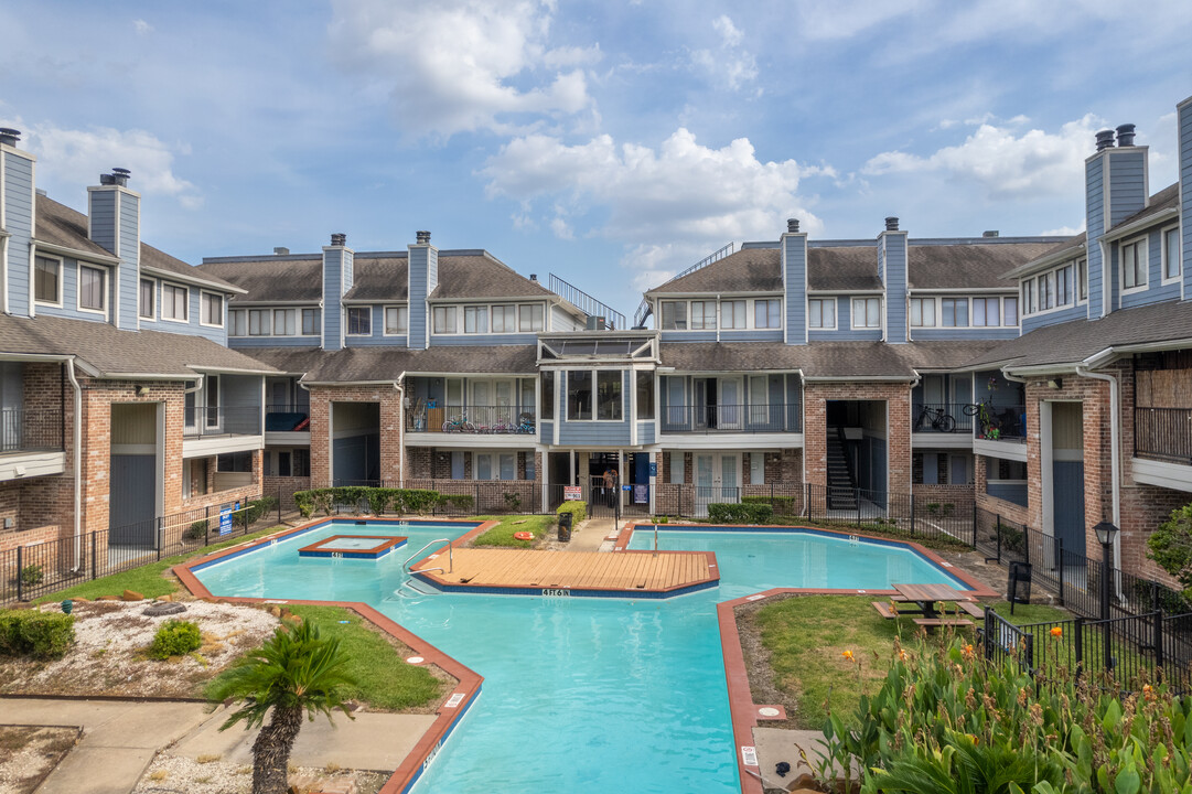 La Cordoba Apartments in Houston, TX - Foto de edificio