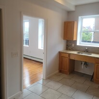 298 Martin Luther King Dr, Unit 2R in Jersey City, NJ - Building Photo - Building Photo