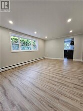 328 Queenston Rd in Cambridge, ON - Building Photo - Building Photo