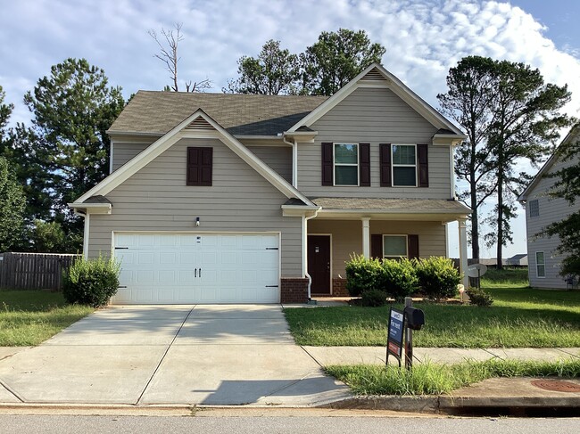4025 Clay Ct SE