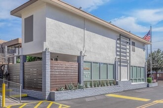 The Loreto Apartments in Phoenix, AZ - Building Photo - Building Photo