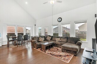 133 Lenera Dr in Liberty Hill, TX - Building Photo - Building Photo