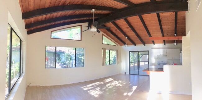 2803 Panepoo St in Kihei, HI - Building Photo - Building Photo