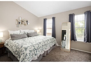 10587 W Maplewood Dr, Unit C in Littleton, CO - Building Photo - Building Photo