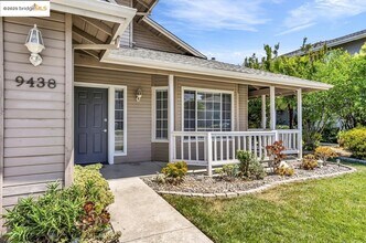 9438 Tuscany Cir in Stockton, CA - Building Photo - Building Photo