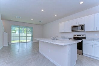 11818 Davis Dr in Largo, FL - Building Photo - Building Photo