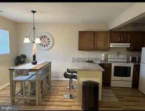 2701 Gull Way-Unit -2 in Ocean City, MD - Foto de edificio - Building Photo