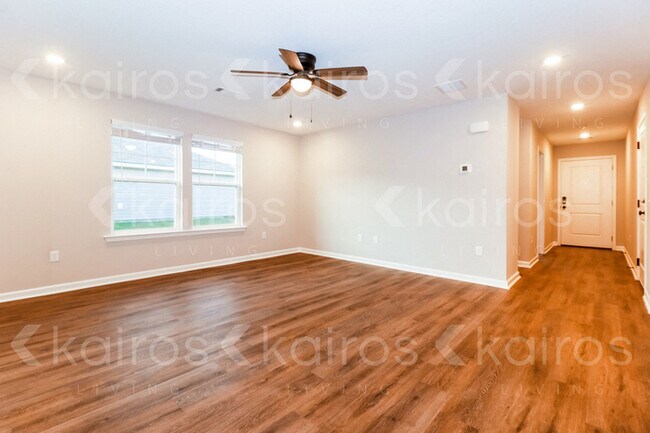 52 Cottage Grove Dr in Brunswick, GA - Building Photo - Building Photo