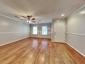 240 Tigers Paw Dr in Pooler, GA - Building Photo - Building Photo