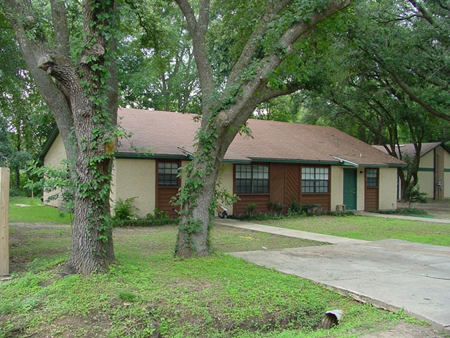 Bentwood Village in Tallahassee, FL - Foto de edificio - Building Photo