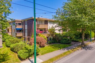 1635 W 12th Ave in Vancouver, BC - Building Photo