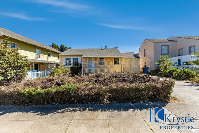 1035 Virginia St in Vallejo, CA - Building Photo - Building Photo