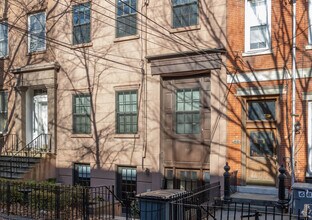 70 Sussex St in Jersey City, NJ - Foto de edificio - Building Photo