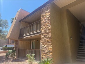 4980 Indian River Dr in Las Vegas, NV - Building Photo - Building Photo