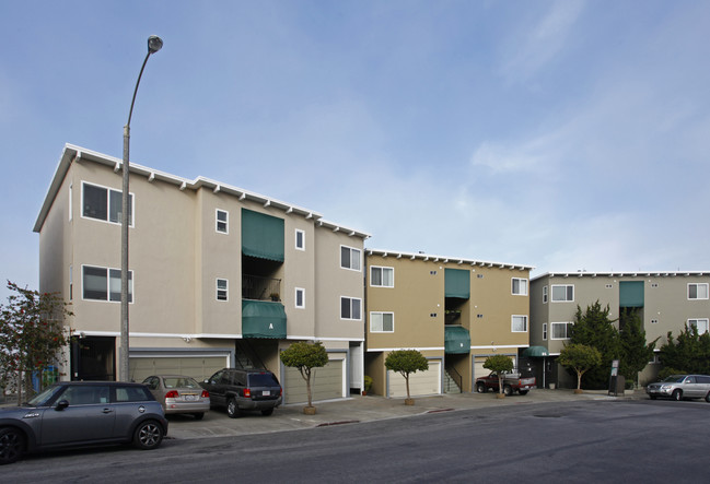 Terra Vista Apartments in San Francisco, CA - Building Photo - Building Photo