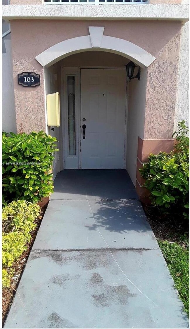 property at 1261 SE 28th Ct