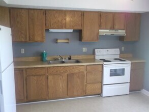 310 Teel St NE in Christiansburg, VA - Building Photo - Building Photo