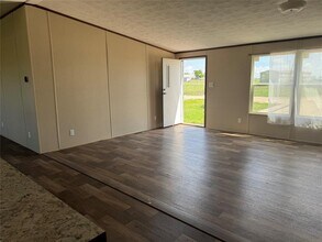 104 Dockal Dr in Bertram, TX - Building Photo - Building Photo