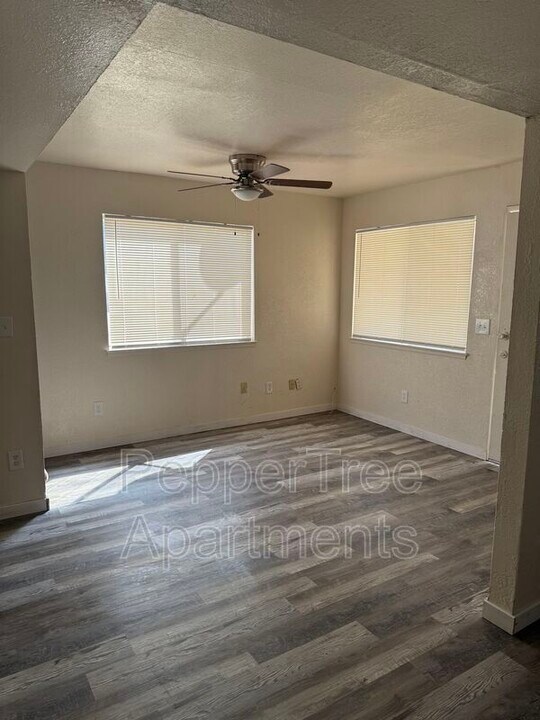 720 E Elm Ave in Coalinga, CA - Building Photo