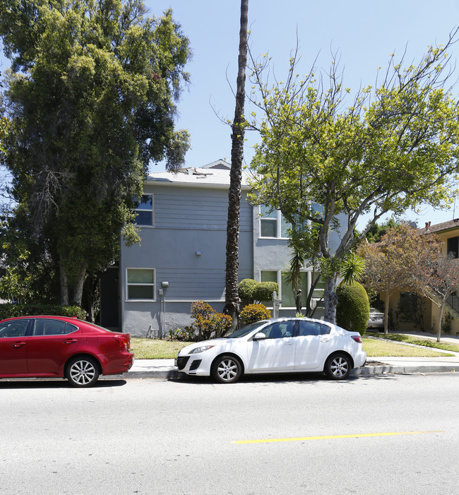 240 N Jackson St in Glendale, CA - Building Photo - Building Photo