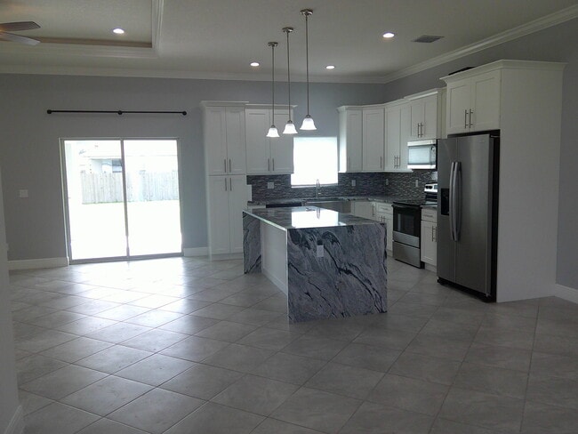 310 SW Becker Rd in Port St. Lucie, FL - Building Photo - Building Photo